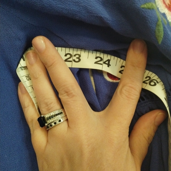 Alter'D State blue tunic top with shoulder floral embroidery - Picture 8 of 8